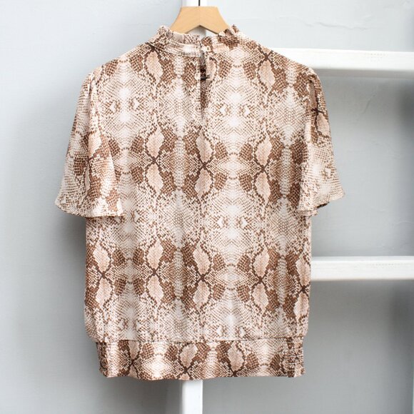 New York & Company Brown White Snake Skin Mock Neck Short Sleeve Top Medium NWT - Picture 2 of 6
